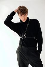 Stylish Men's Leather Belt with Shoulder Detail